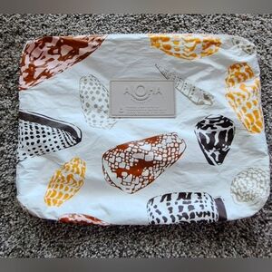 ALOHA Collection Special Ltd Edition Ala Moana Store Only Cone Shell Mid Pouch